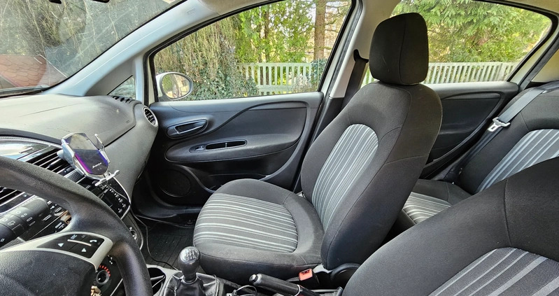Fiat Punto cena 9900 przebieg: 138000, rok produkcji 2011 z Siedliszcze małe 79